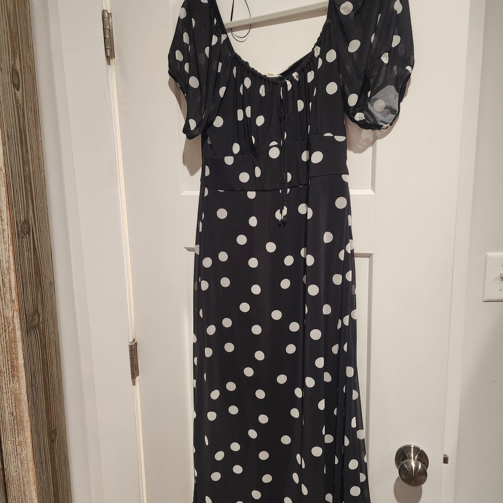 Chic Black and White Polka Dot Maxi Dress
